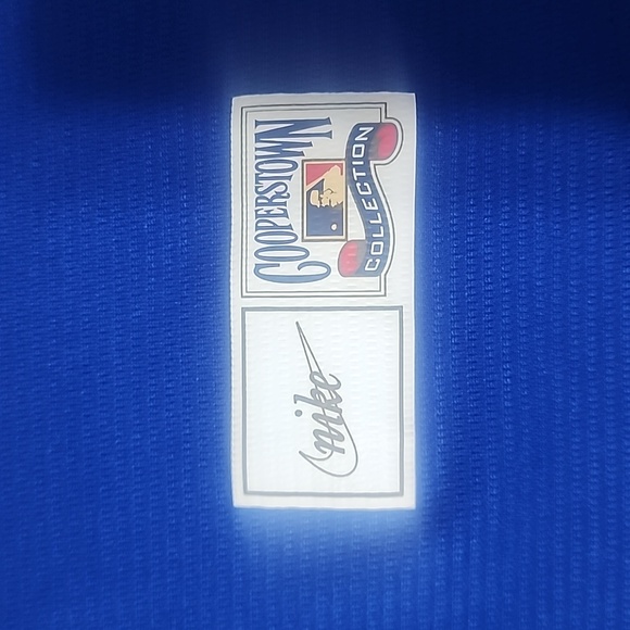 Chicago Cubs Ryne Sandberg Jersy - Picture 2 of 6